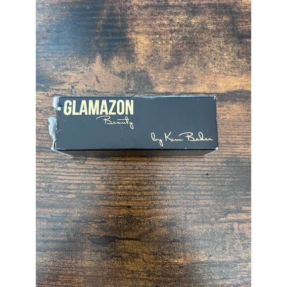 Glamazon by Kim Baker Second to None Foundation Stick Chocolate Mousse Compact - Picture 7 of 11